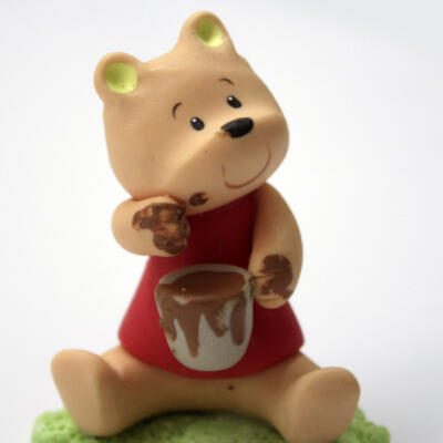 Cold Porcelain Pooh Bear Cake Topper