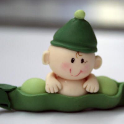 Cold Porcelain "Baby Pea Pod" Cake Topper- Small