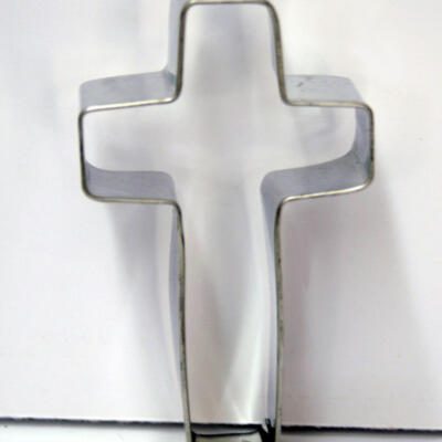 Medium Simple Religious Cross Cutter