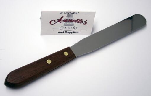 Straight Spatula with Wooden Handle- 10 1/2" Medium