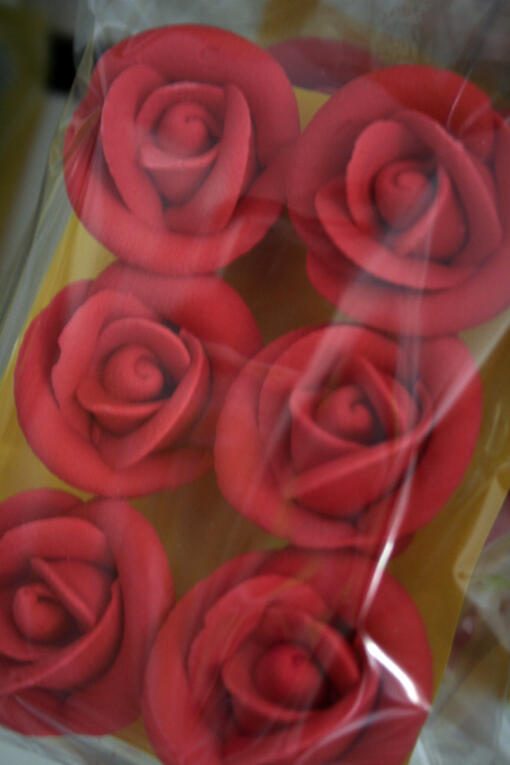 Small Royal Icing Roses- Red