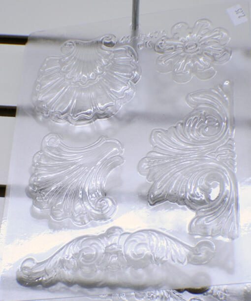 Plastic Small Boroque Design Chocolate Mold A