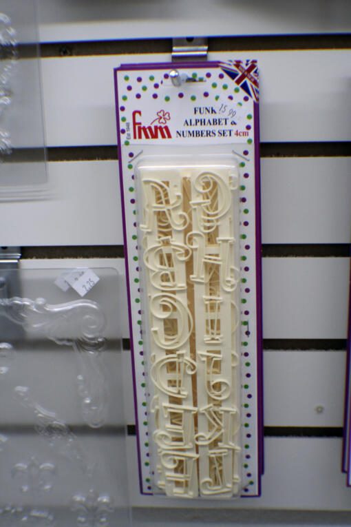 Funky Alphabet & Numbers Set- 4cm Upper Case - Image 4
