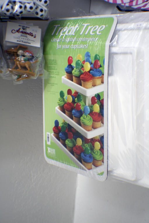 Treat Tree Cupcake Stand Square - Image 2