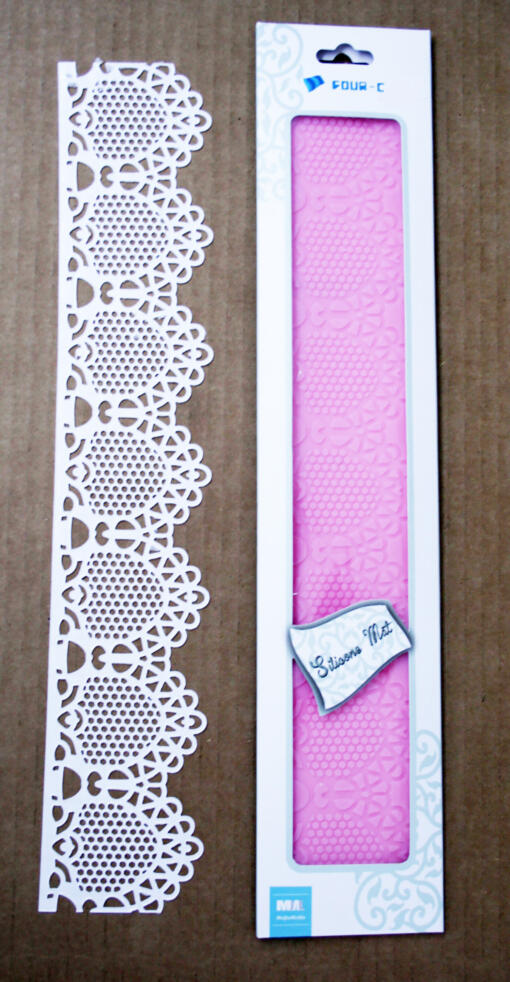 Silicone Cake Lace Mat- Medium- Oval Scalloped