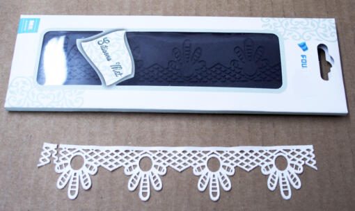 Silicone Cake Lace Mat- Small- Scalloped Flower