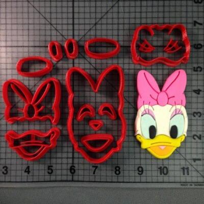 Daisy Duck Cutter 5.5 inches