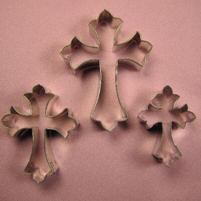 Gothic Cross Cutter set of 3