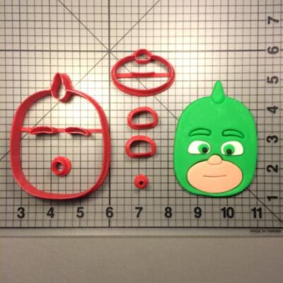 PJ Masks – Gekko Cookie Cutter Set 5.5 inches