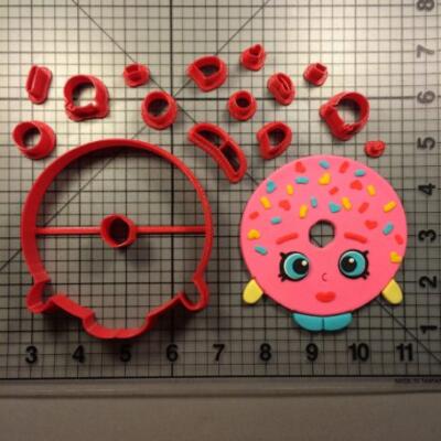 Shopkins D’lish Donut Cutter Set 3 inch