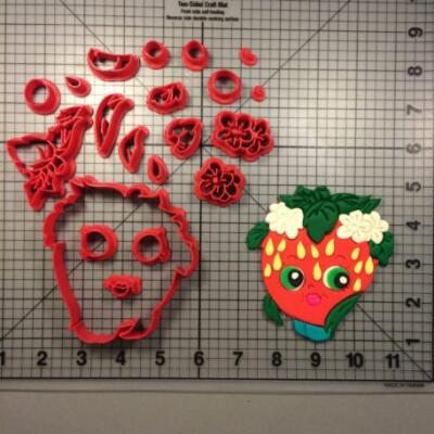 Shopkins Strawberry Kiss Cutter Set 3 inch