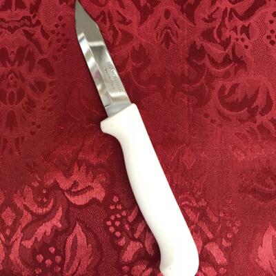 Knife Cutting Fondant