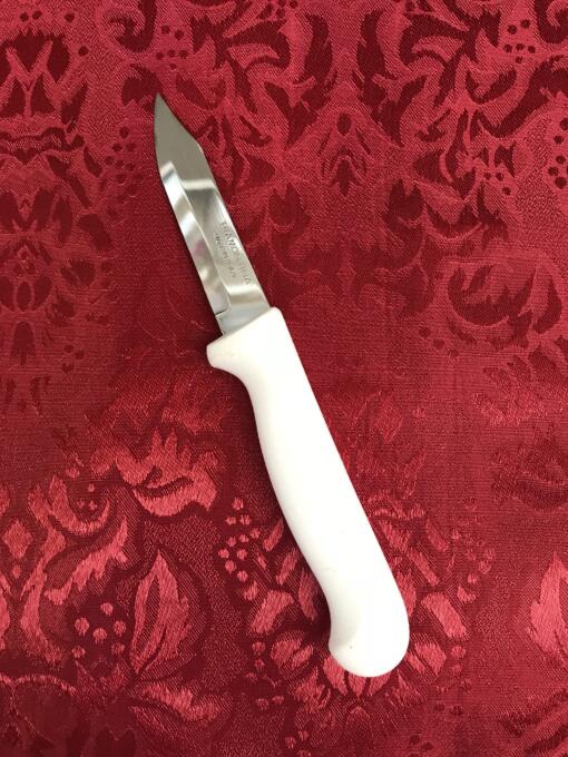 Knife Cutting Fondant